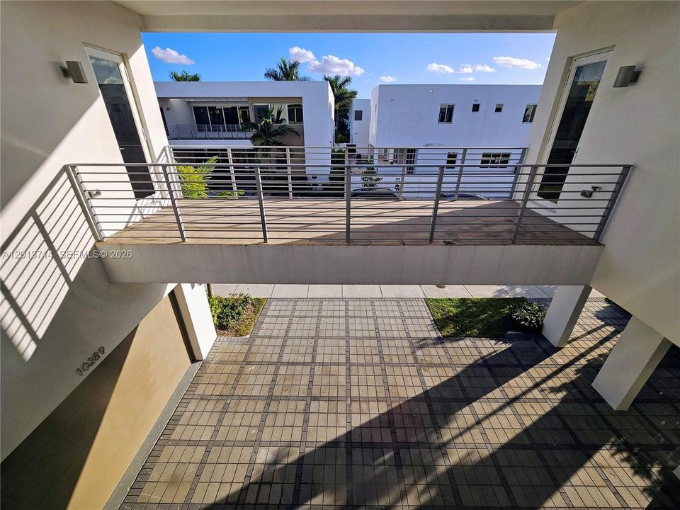 For Rent: $12,000 (6 beds, 7 baths, 4874 Square Feet)