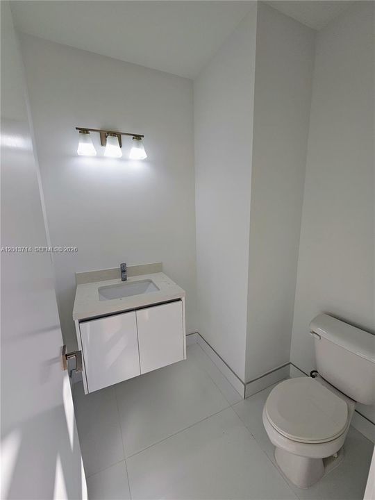 For Rent: $12,000 (6 beds, 7 baths, 4874 Square Feet)