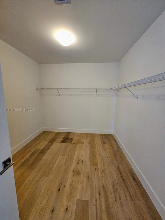 For Rent: $12,000 (6 beds, 7 baths, 4874 Square Feet)