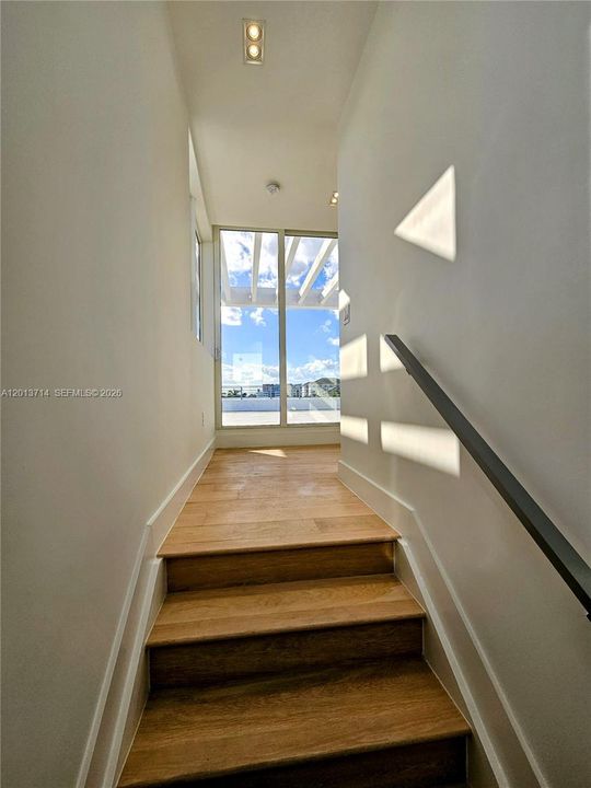 For Rent: $12,000 (6 beds, 7 baths, 4874 Square Feet)