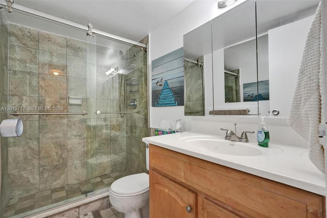 For Rent: $2,300 (2 beds, 2 baths, 1020 Square Feet)