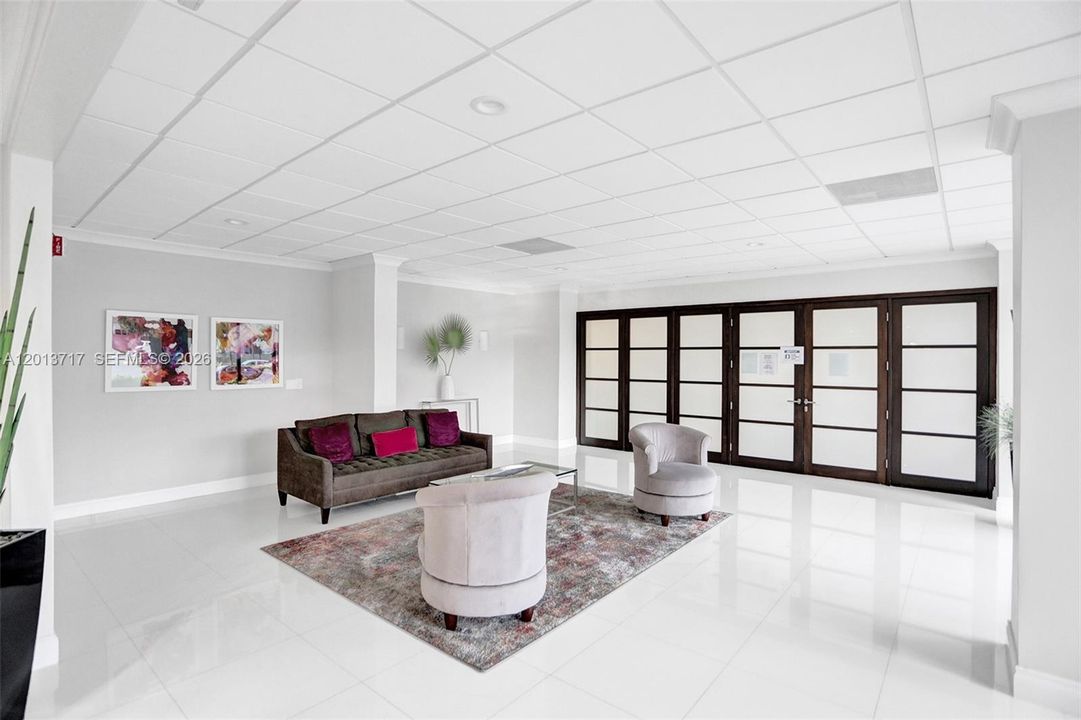For Rent: $2,300 (2 beds, 2 baths, 1020 Square Feet)
