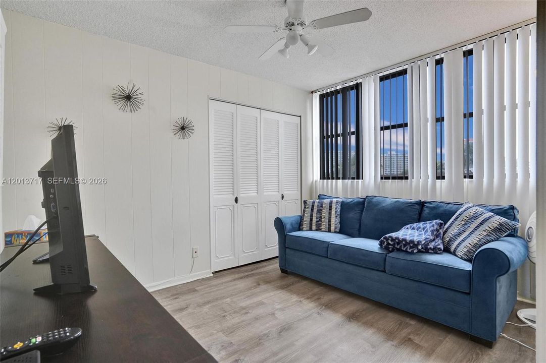 For Rent: $2,300 (2 beds, 2 baths, 1020 Square Feet)
