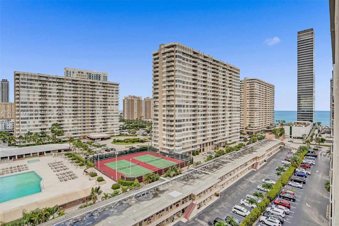 For Rent: $2,300 (2 beds, 2 baths, 1020 Square Feet)