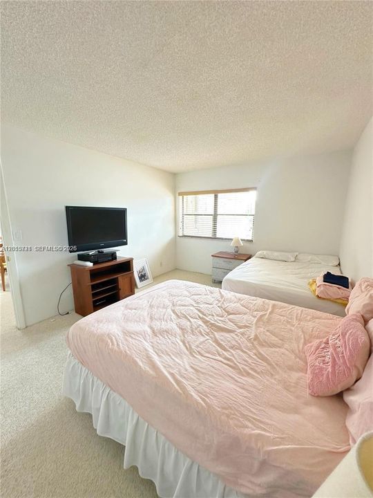 For Rent: $2,300 (2 beds, 2 baths, 1106 Square Feet)