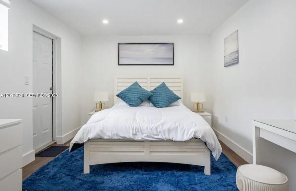 For Rent: $11,000 (2 beds, 1 baths, 980 Square Feet)