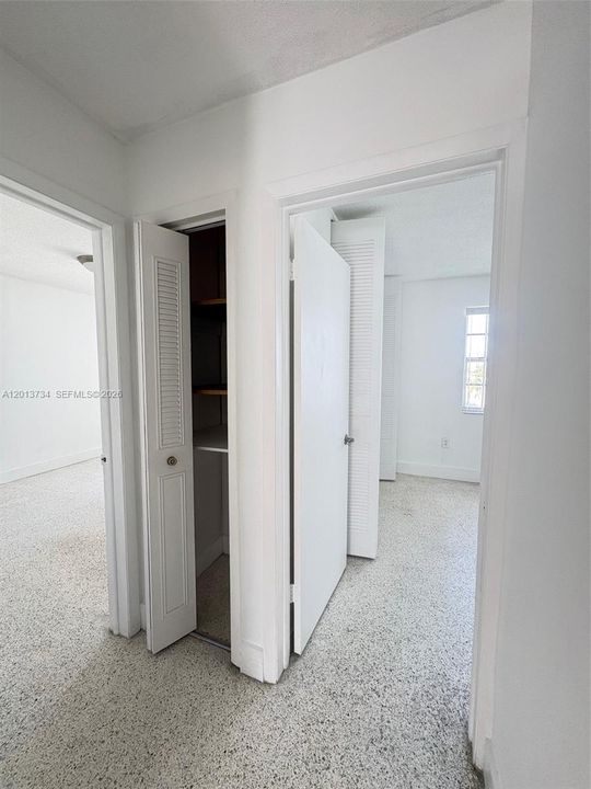 Active With Contract: $2,000 (2 beds, 1 baths, 5368 Square Feet)
