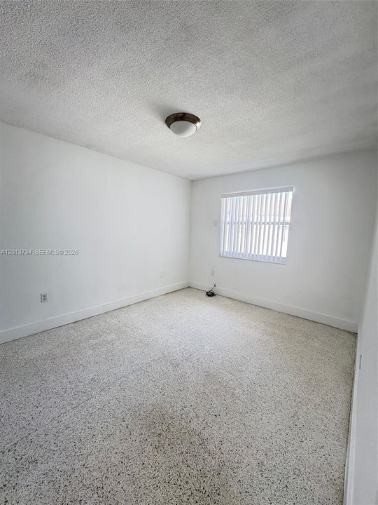 Active With Contract: $2,000 (2 beds, 1 baths, 5368 Square Feet)