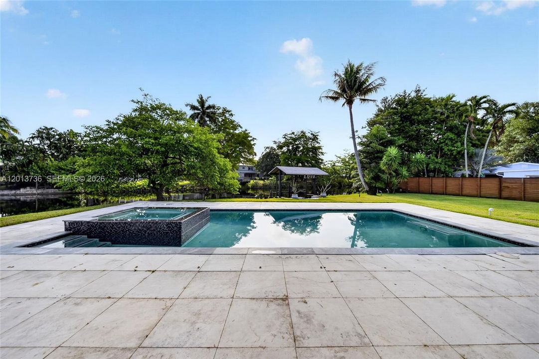 Recently Rented: $7,000 (4 beds, 2 baths, 2303 Square Feet)