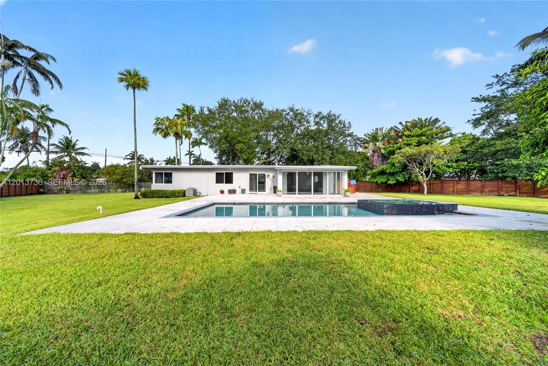Recently Rented: $7,000 (4 beds, 2 baths, 2303 Square Feet)
