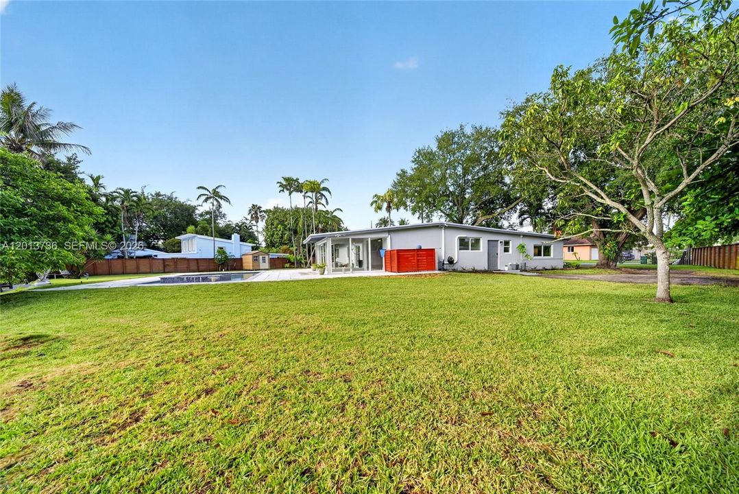 Recently Rented: $7,000 (4 beds, 2 baths, 2303 Square Feet)