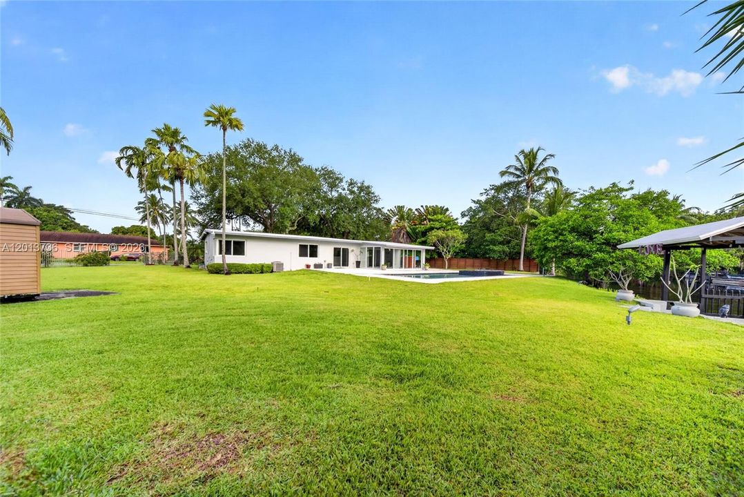 Recently Rented: $7,000 (4 beds, 2 baths, 2303 Square Feet)