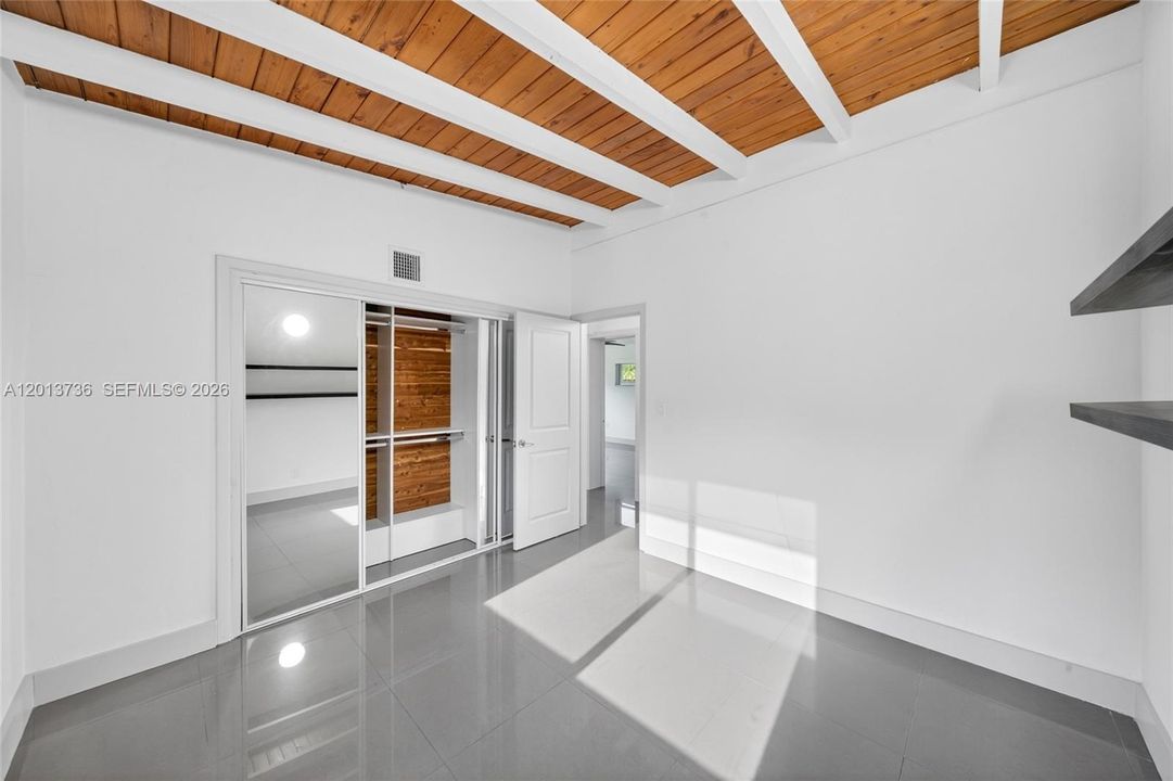 Recently Rented: $7,000 (4 beds, 2 baths, 2303 Square Feet)