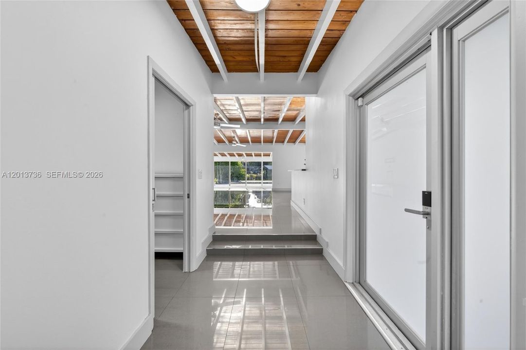 Recently Rented: $7,000 (4 beds, 2 baths, 2303 Square Feet)