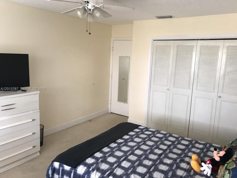 For Sale: $314,875 (4 beds, 2 baths, 2030 Square Feet)