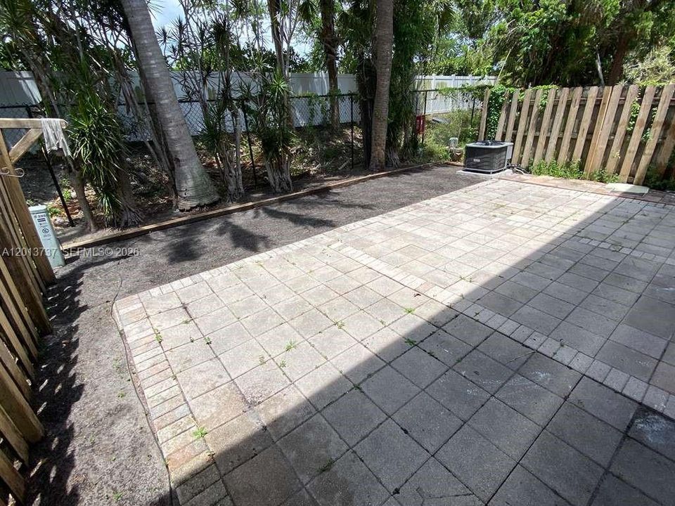 For Sale: $314,875 (4 beds, 2 baths, 2030 Square Feet)
