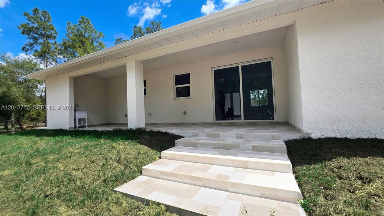 На продажу: $445,000 (3 спален, 2 ванн, 1526 Квадратных фут)