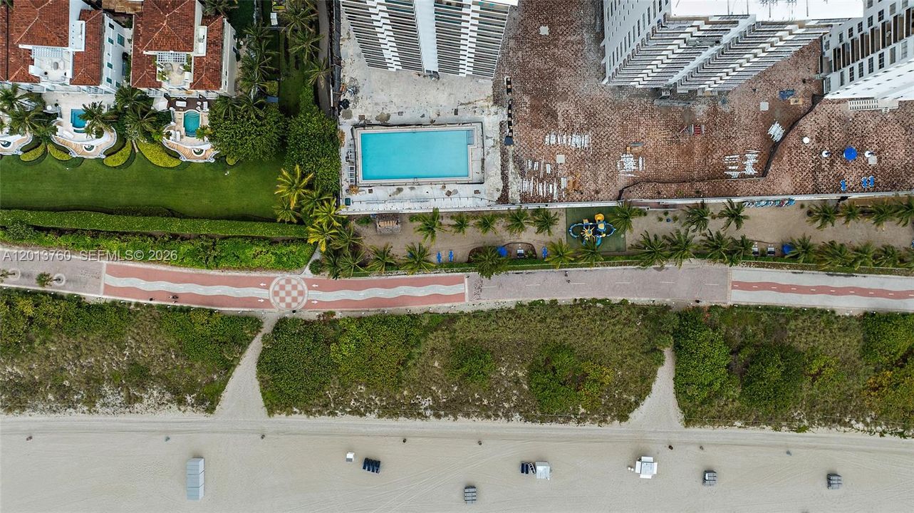 For Sale: $559,900 (2 beds, 2 baths, 1271 Square Feet)