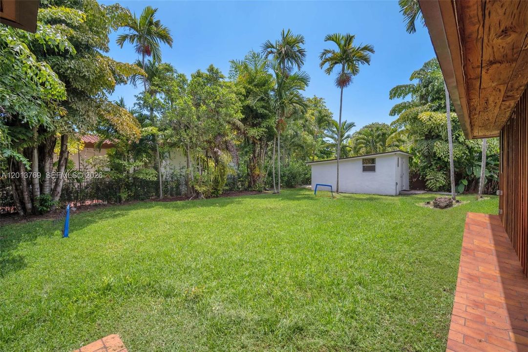 В аренду: $6,900 (3 спален, 2 ванн, 2302 Квадратных фут)
