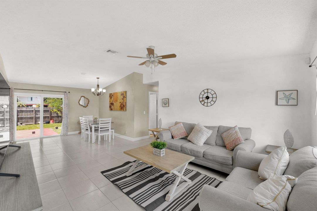 721 SW 79th Ave-2
