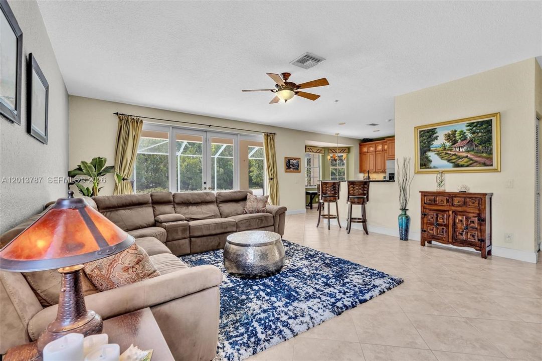 En Venta: $1,198,000 (5 camas, 3 baños, 2730 Pies cuadrados)