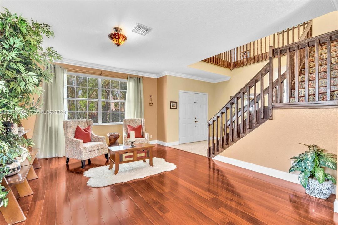 En Venta: $1,198,000 (5 camas, 3 baños, 2730 Pies cuadrados)