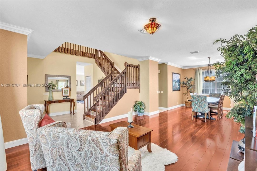 En Venta: $1,198,000 (5 camas, 3 baños, 2730 Pies cuadrados)