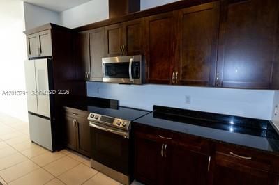 На продажу: $590,000 (4 спален, 3 ванн, 2307 Квадратных фут)