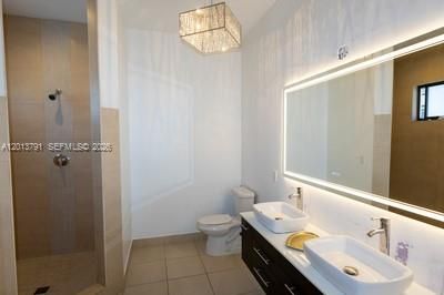 На продажу: $590,000 (4 спален, 3 ванн, 2307 Квадратных фут)