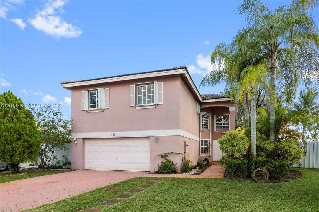 Active With Contract: $3,725 (3 beds, 2 baths, 1786 Square Feet)