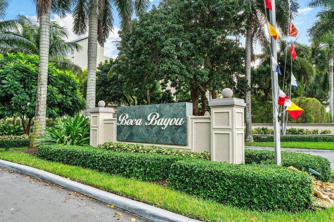Boca Bayou Entry