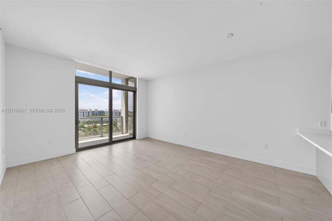 En Venta: $285,000 (1 camas, 1 baños, 749 Pies cuadrados)