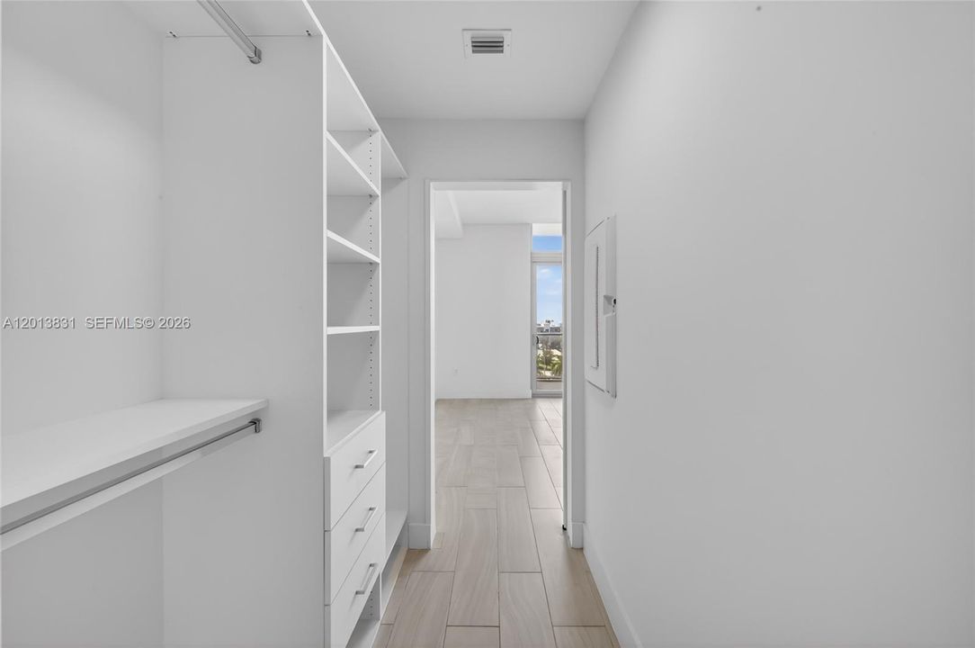 En Venta: $285,000 (1 camas, 1 baños, 749 Pies cuadrados)