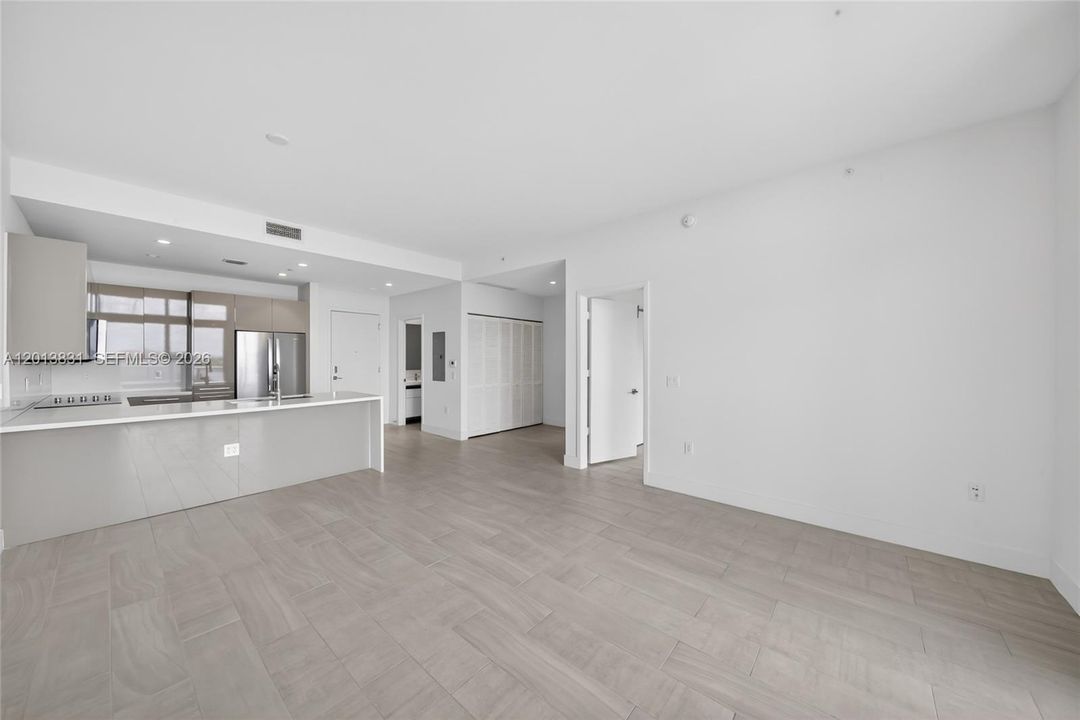 En Venta: $285,000 (1 camas, 1 baños, 749 Pies cuadrados)