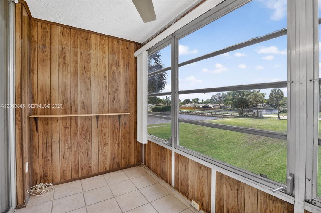 For Sale: $88,500 (1 beds, 1 baths, 700 Square Feet)