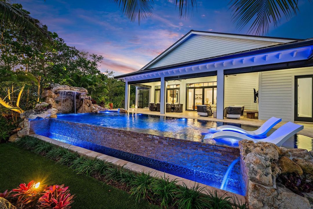 942 Pompano Dr-46