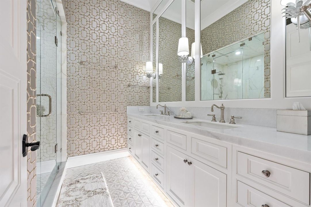 942 Pompano Dr-31