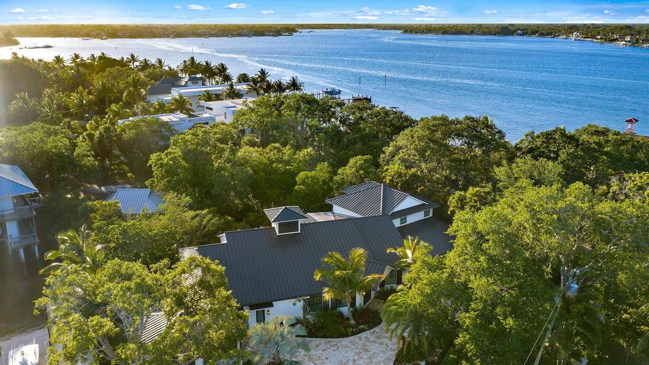 942 Pompano Dr-51