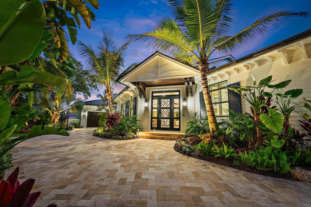 942 Pompano Dr-50