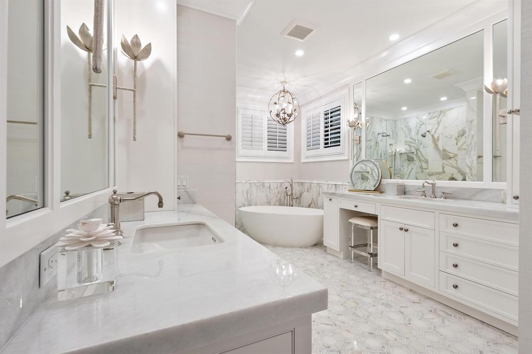 942 Pompano Dr-39