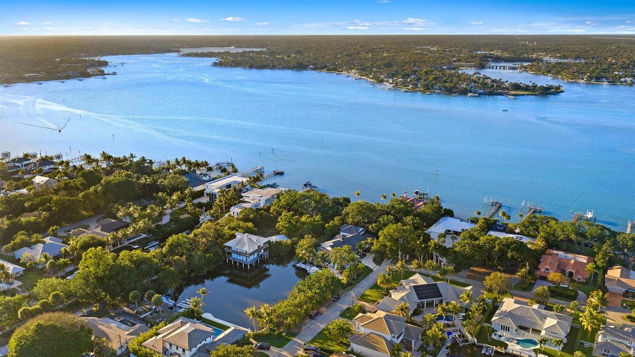 942 Pompano Dr-64
