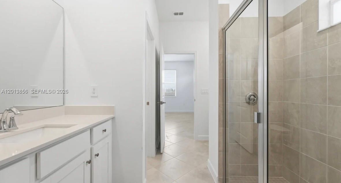 For Rent: $1,999 (3 beds, 2 baths, 0 Square Feet)