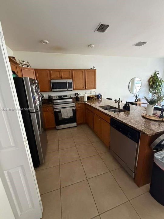 En Venta: $490,000 (3 camas, 2 baños, 1545 Pies cuadrados)