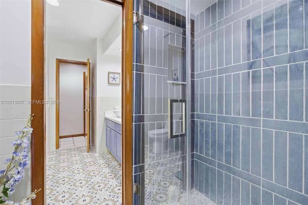 For Sale: $1,225,000 (4 beds, 3 baths, 3270 Square Feet)
