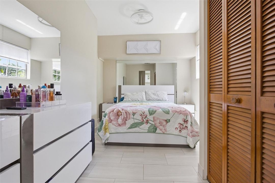 For Sale: $1,225,000 (4 beds, 3 baths, 3270 Square Feet)