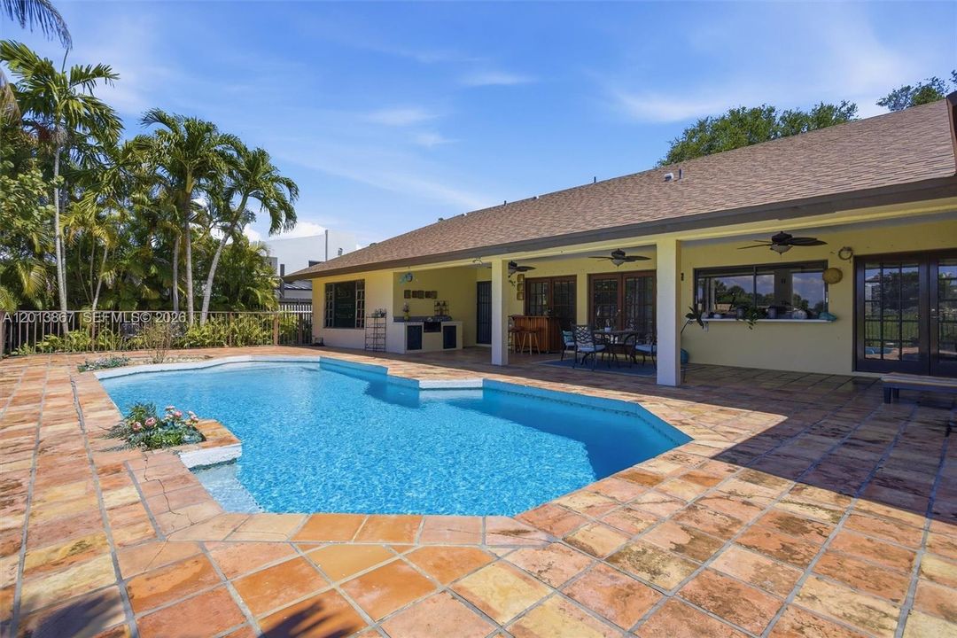 For Sale: $1,225,000 (4 beds, 3 baths, 3270 Square Feet)