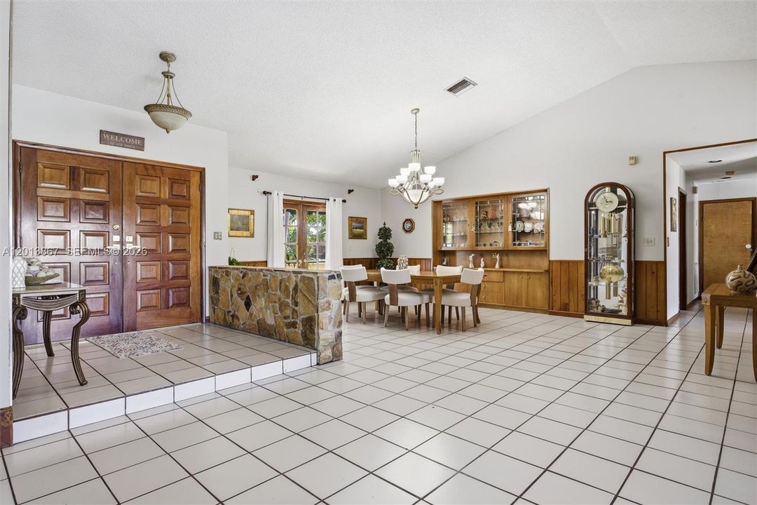 For Sale: $1,225,000 (4 beds, 3 baths, 3270 Square Feet)