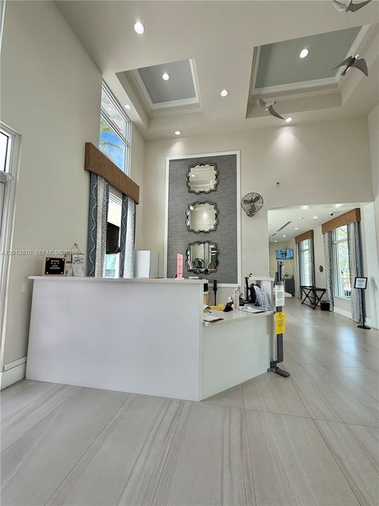 Activo con contrato: $350,000 (3 camas, 2 baños, 1432 Pies cuadrados)