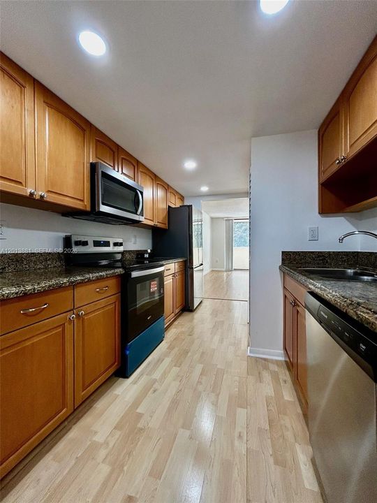 En Venta: $230,000 (2 camas, 2 baños, 970 Pies cuadrados)