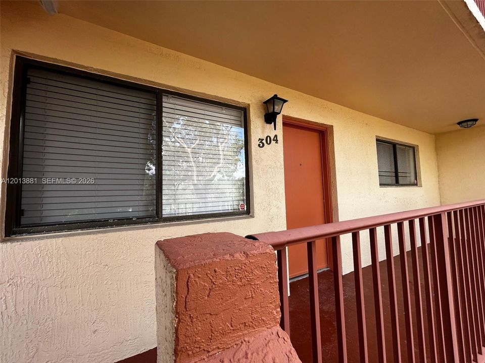 En Venta: $230,000 (2 camas, 2 baños, 970 Pies cuadrados)